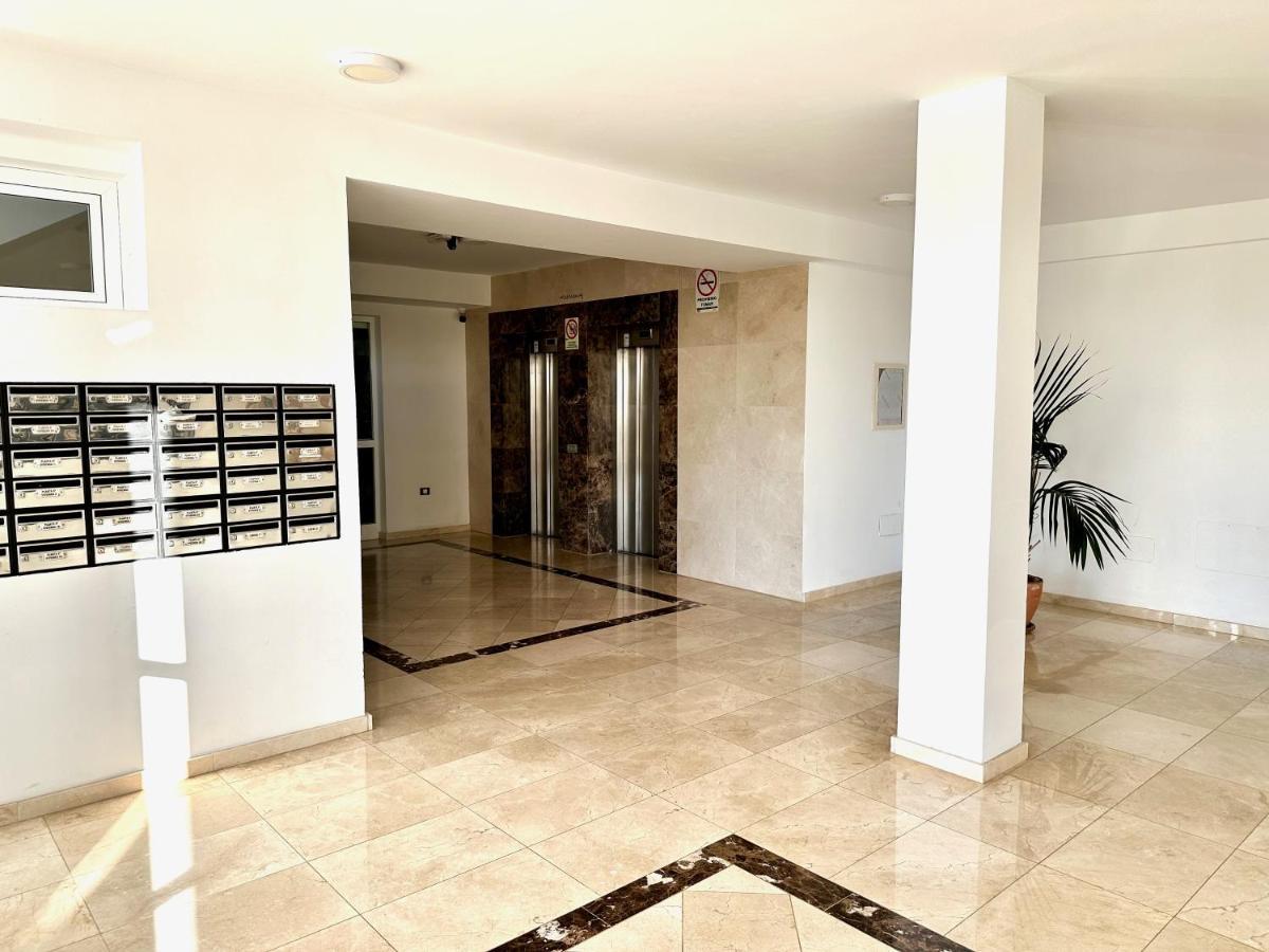 Pambnb - Cozy Seaview Apartment With Gym & Kids Park Bajamar  Kültér fotó